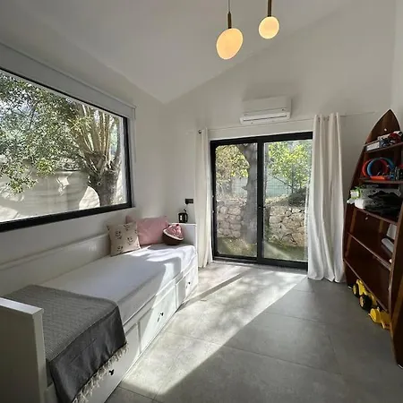Villa Miro House