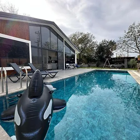 Villa Miro House